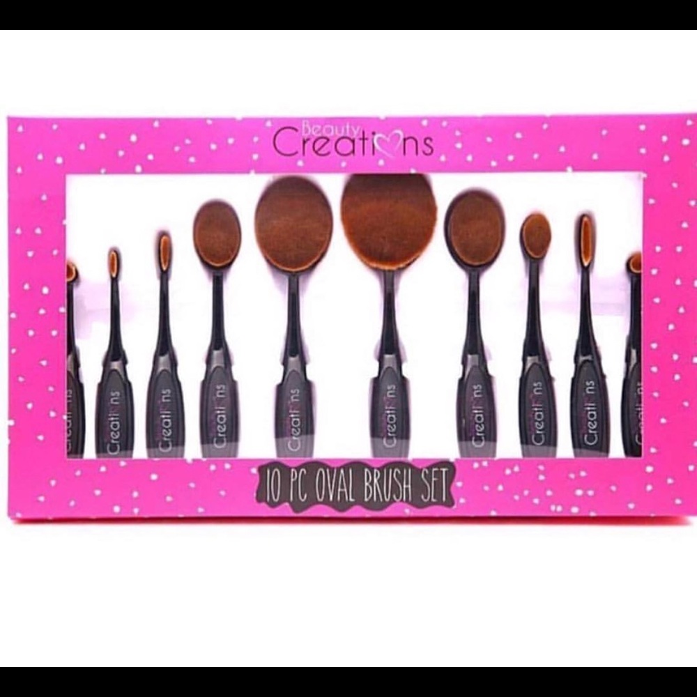 Oval brush set